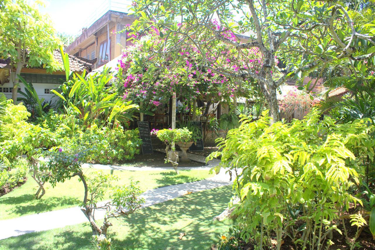 The Sari Beach Legian Exteriör bild