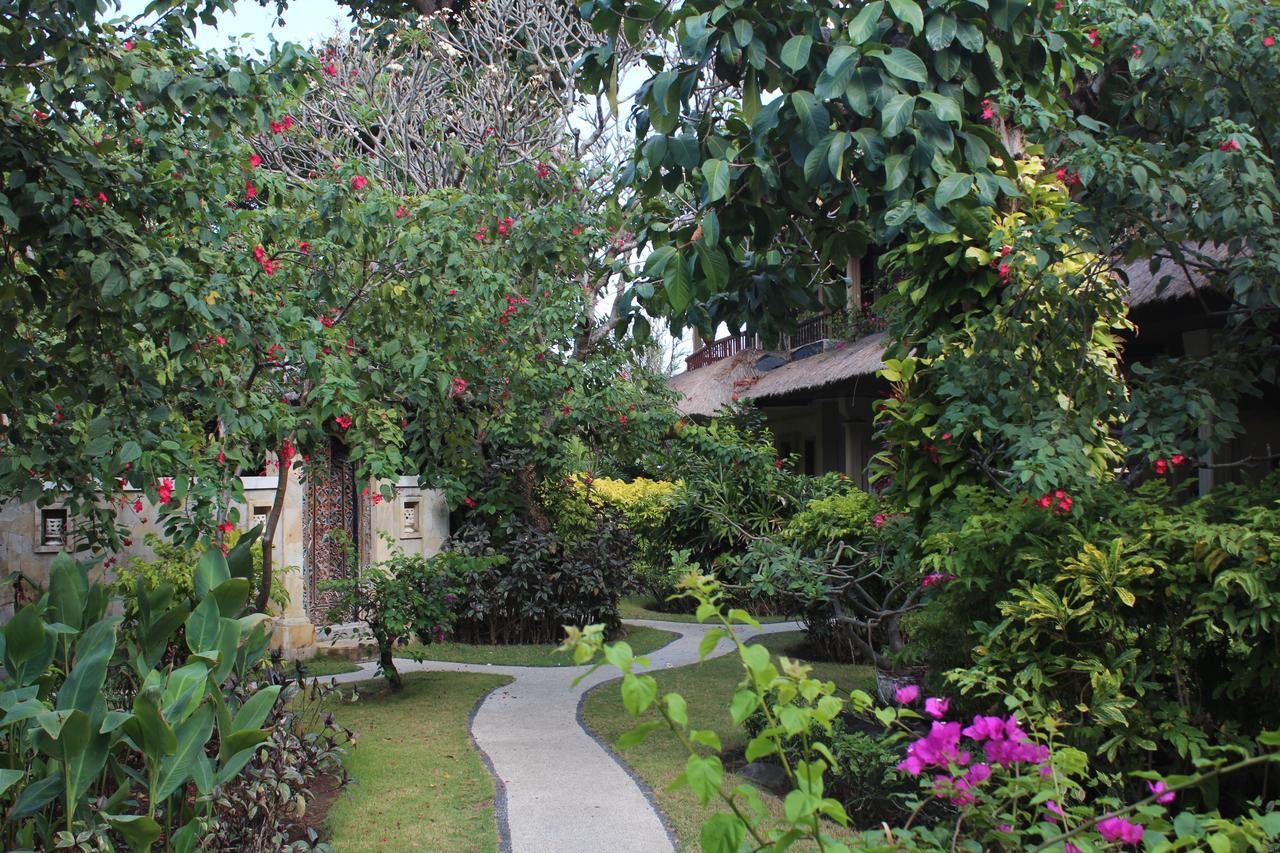 The Sari Beach Legian Exteriör bild