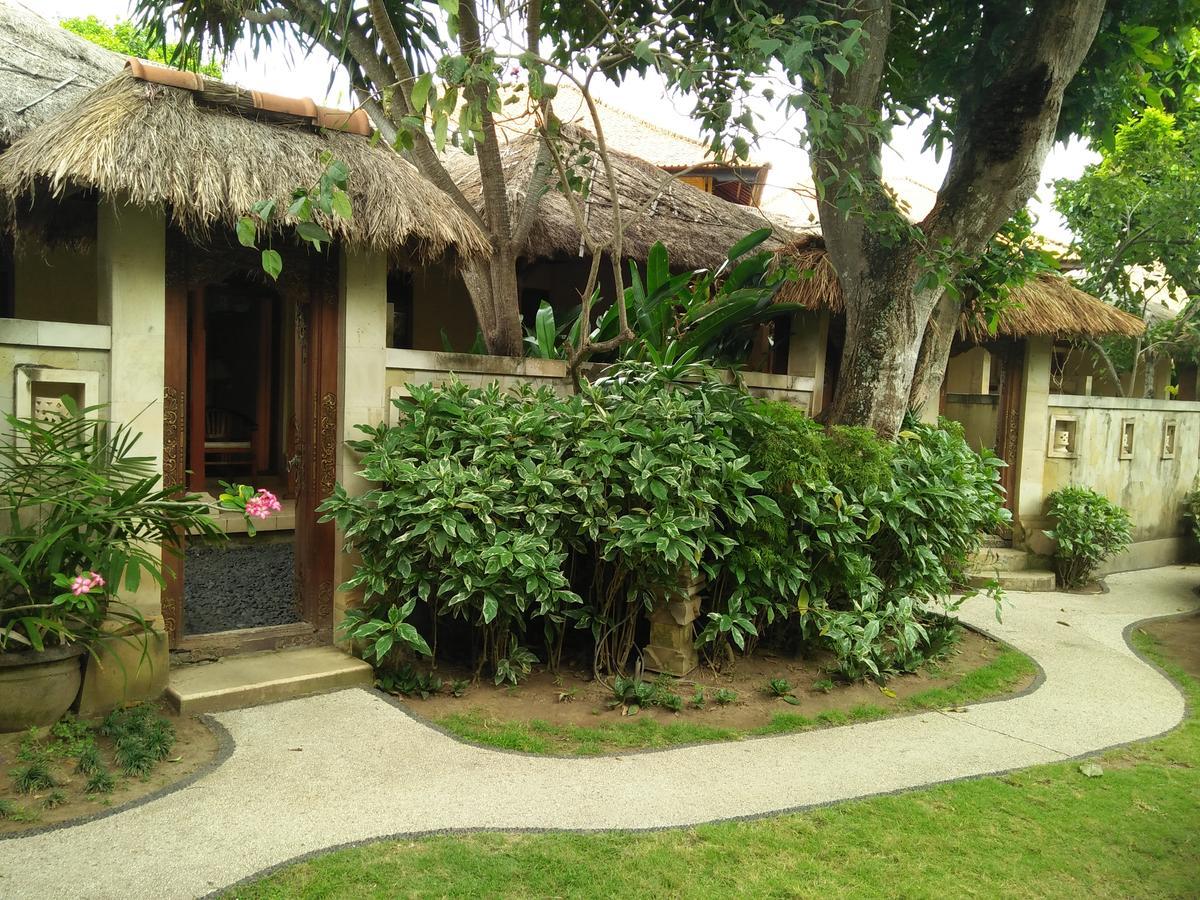 The Sari Beach Legian Exteriör bild