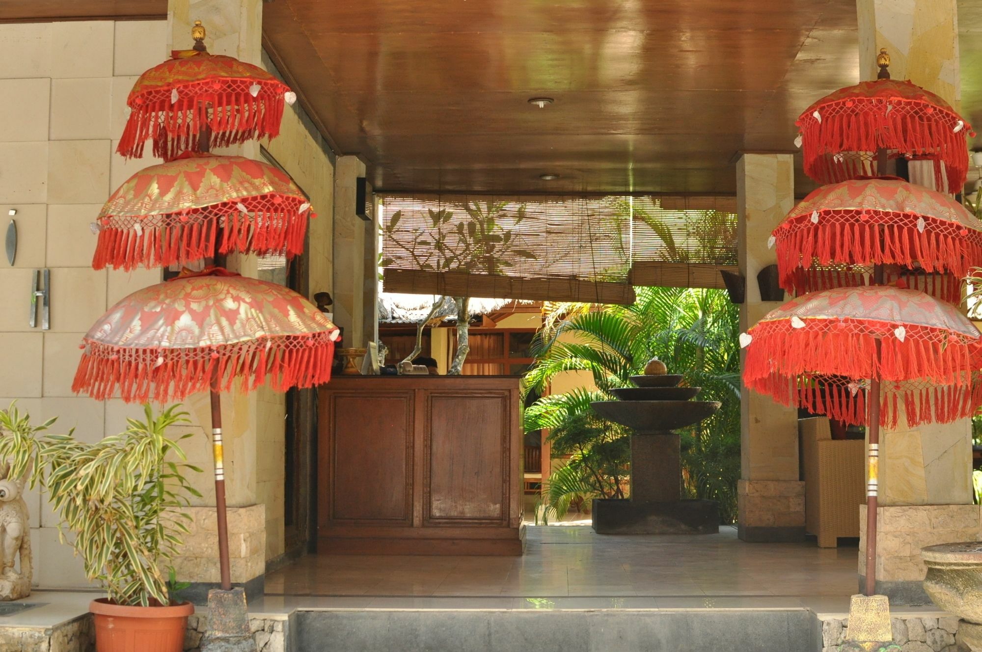 The Sari Beach Legian Exteriör bild