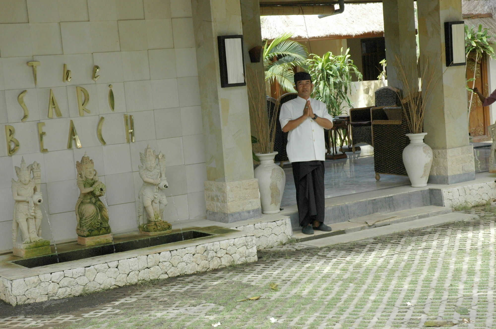 The Sari Beach Legian Exteriör bild
